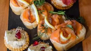 Ideas de canapés navideños para triunfar en comidas y cenas