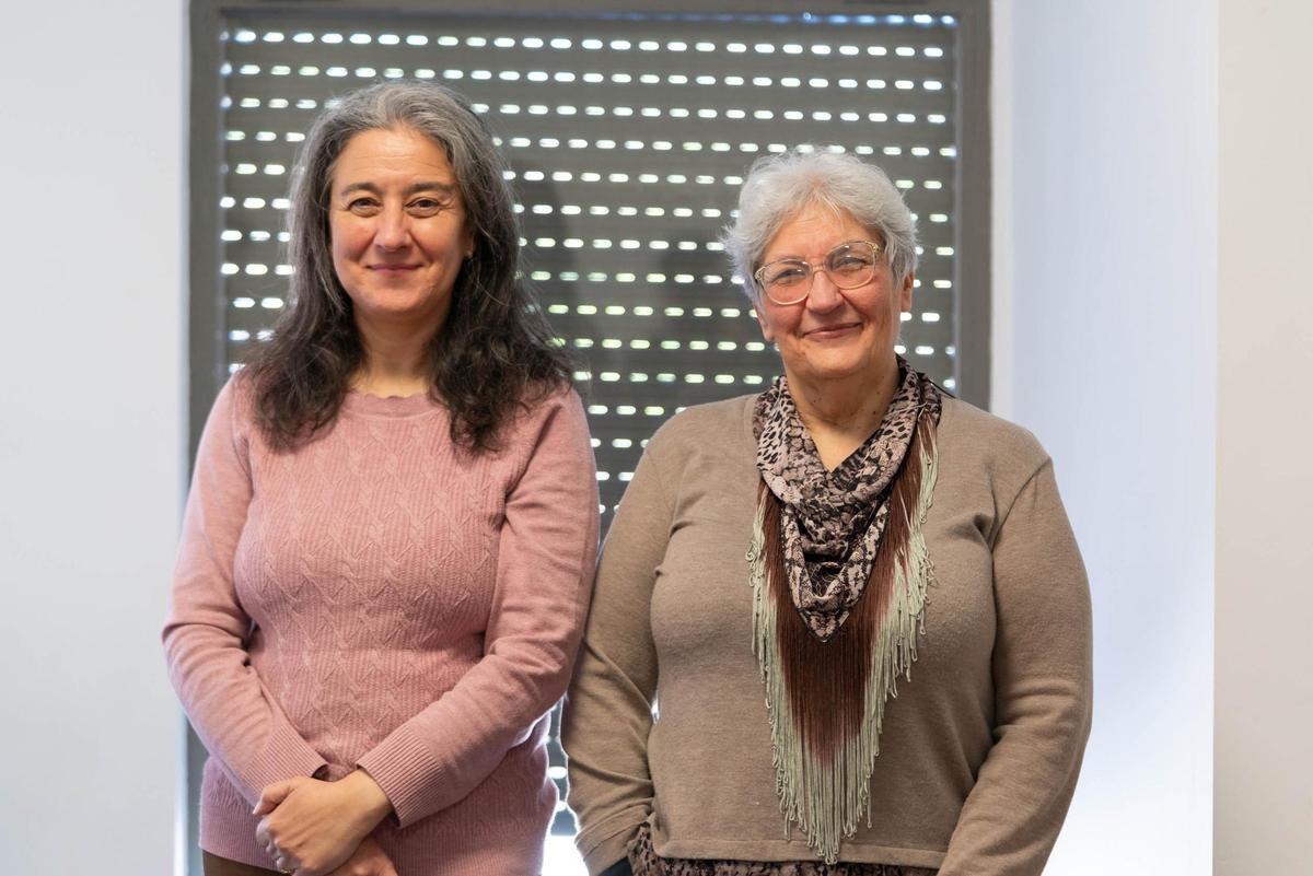 Las investigadoras Mari Carmen Acosta y Juana Gallar, que lideran el Laboratorio de Neurobiología Ocular.