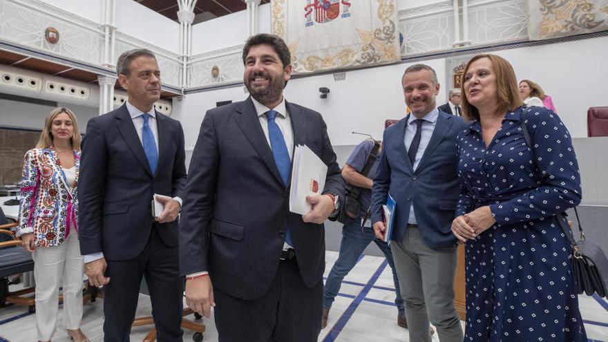 Vox exigió entrar en el Gobierno de Murcia a cambio de apoyar la investidura de Feijóo