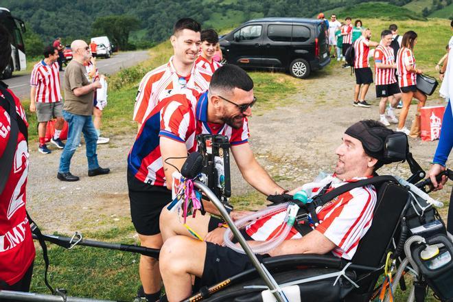 Así fue desde dentro la ascensión de Capi a L´Angliru, la intrahistoria de la campaña de abonados más emotiva del Sporting