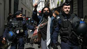 Desalojados los estudiantes que protestaban a favor de Palestina en la universidad Sciences Po de París