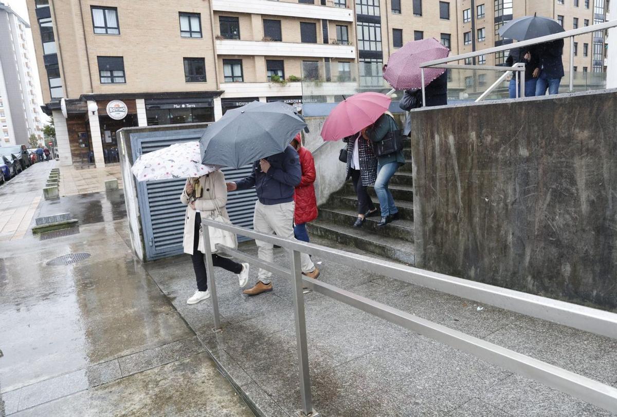 Los ahora exculpados, saliendo del Palacio de Justicia el día de la primera sesión del juicio | ÁNGEL GONZÁLEZ