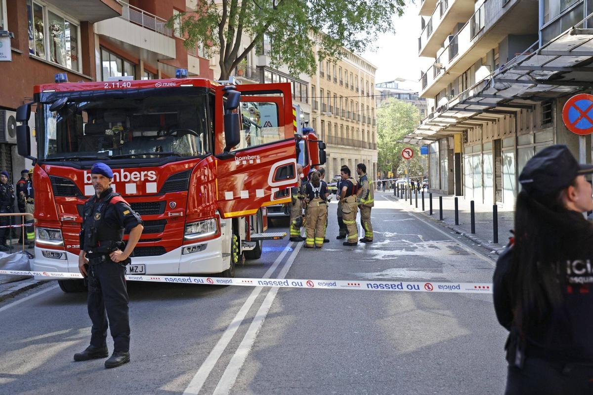 Girona. Ronda Ferran Puig 13-15. Nou incendi a l'edifici ocupat. Bombers. Mossos esquadra.