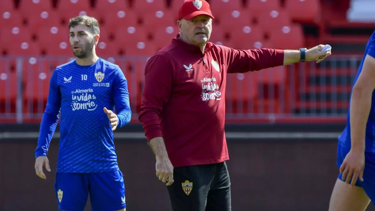 Pepe Mel no seguirá en el Almería