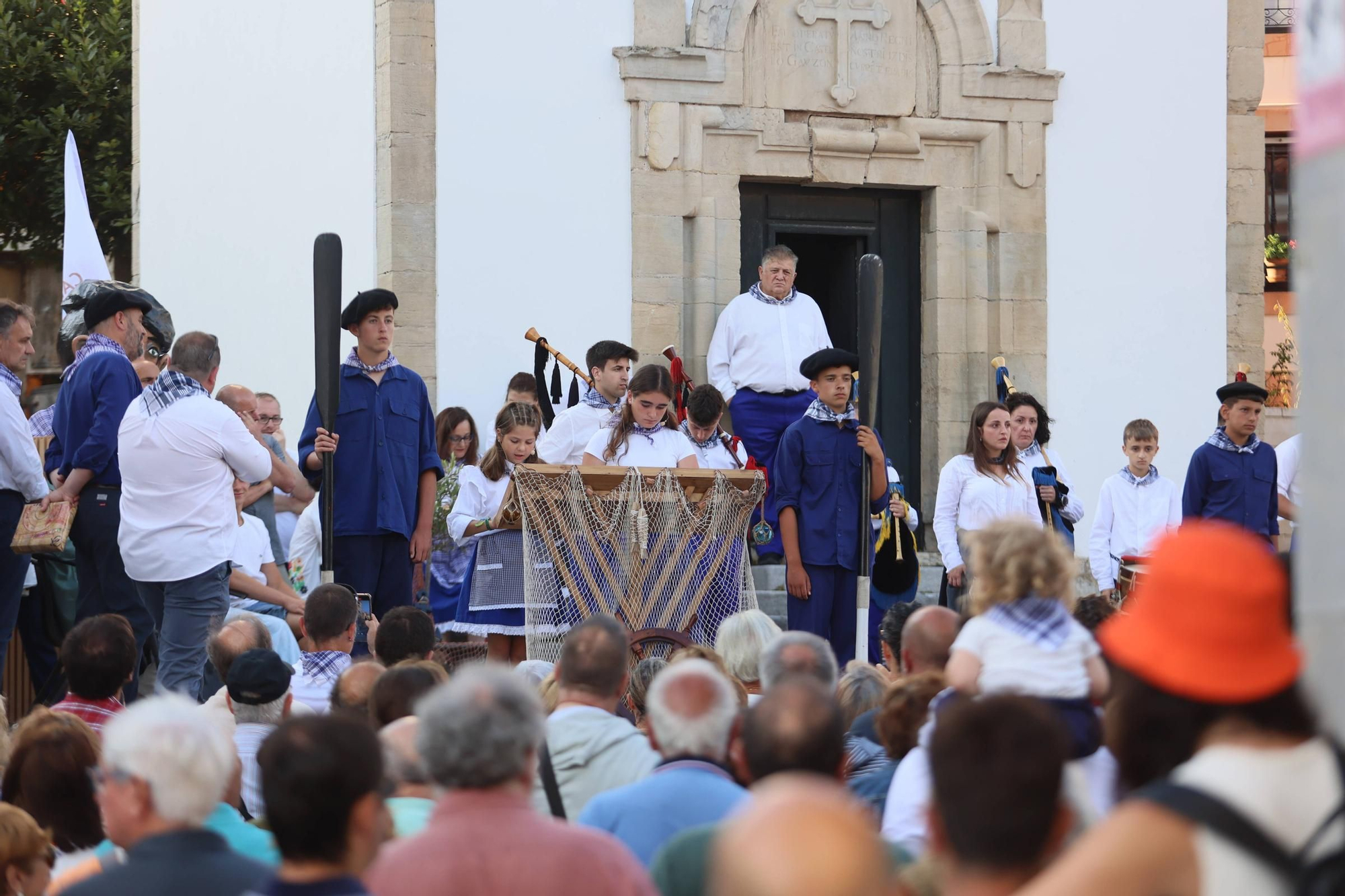 EN IMÁGENES: La procesión de "la llamada de la mar" en el Carmen de Luanco