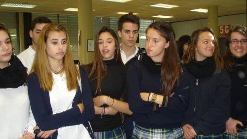 Alumnos de 3º de ESO B del Colegio San José Obrero visitan Diario de  Mallorca - Diario de Mallorca