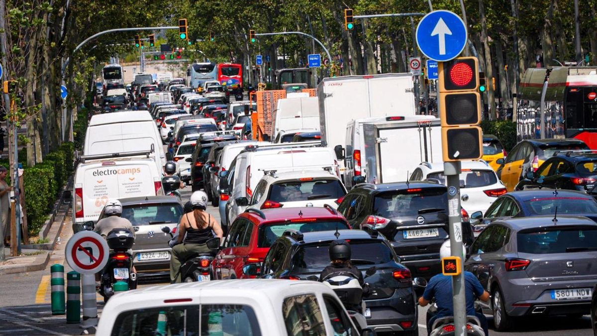 Unos 450.000 vehículos saldrán de Barcelona durante el primer fin de semana de agosto