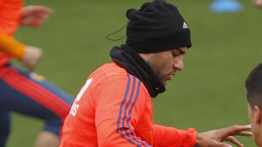 Siqueira y Abdennour quieren jugar ante el Espanyol