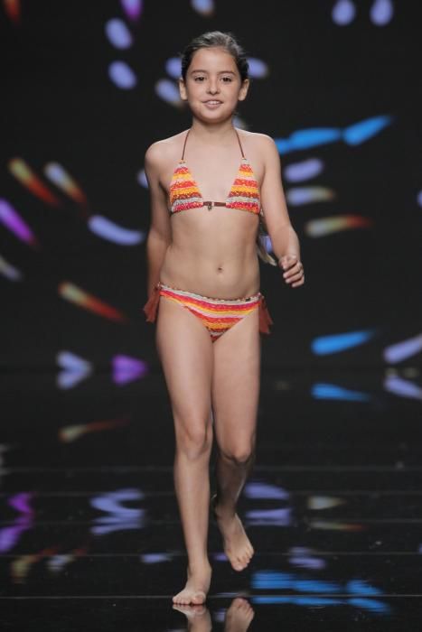 Gran Canaria Swimwear Fashion Week 2018  Desfile Banana Moon Kids - La  Provincia