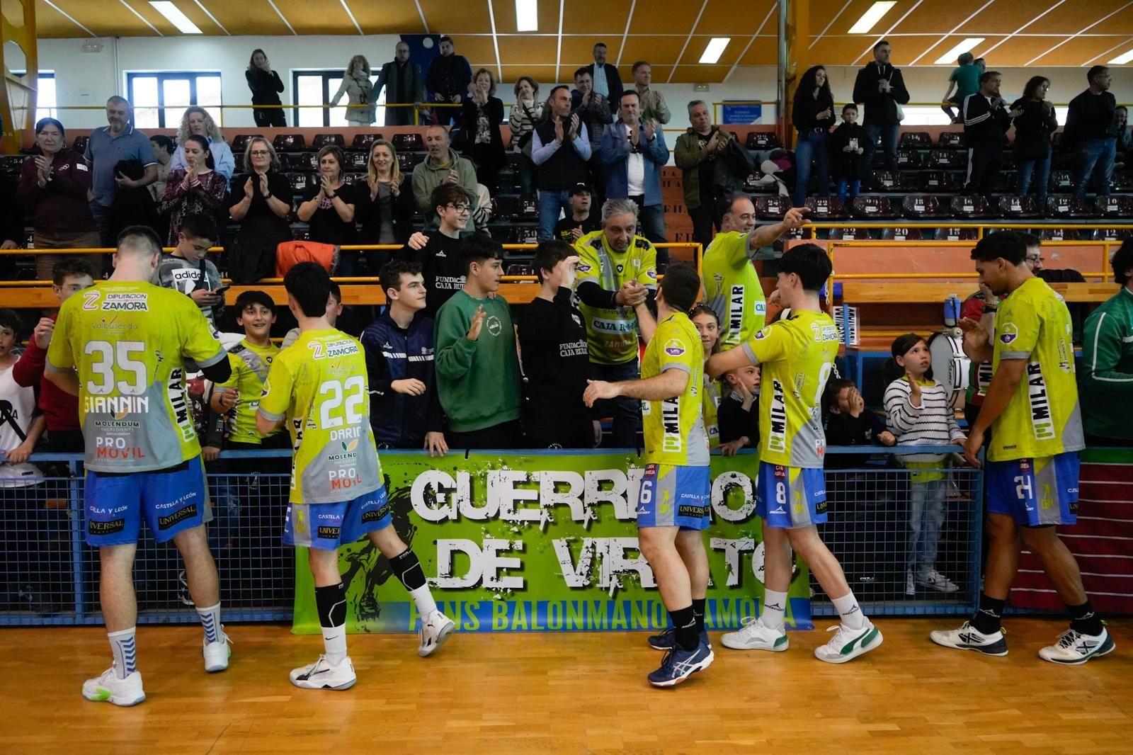 GALERÍA | Las mejores imágenes del Balonmano Zamora - BM Caserío