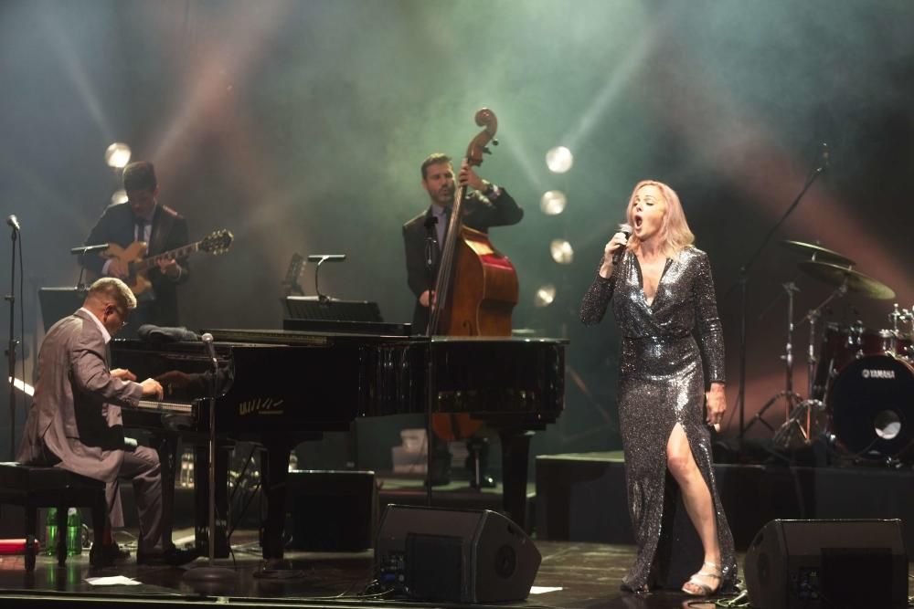 Pink Martini actua a Festival Castell de Peralada