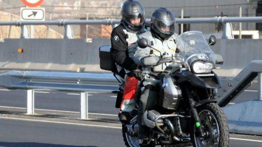 Motoristes a la C-55, a Sant Vicenç de Castellet