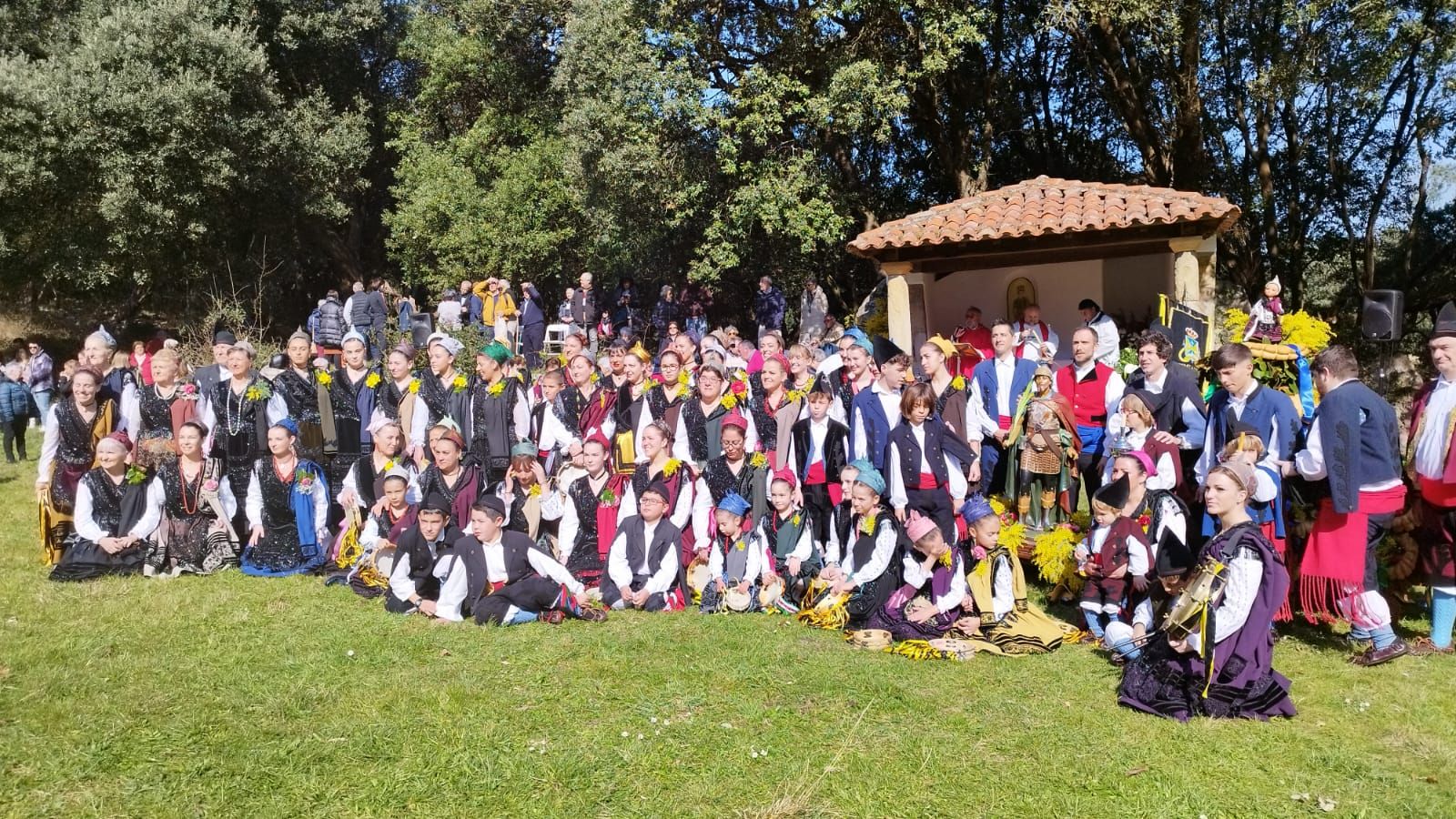 Pimiango celebra las fiestas de Santu Medé