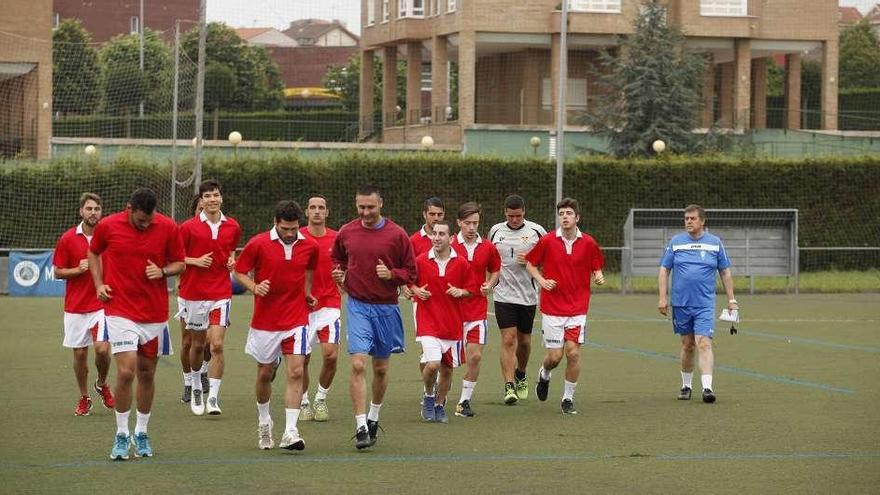 Ceares y TSK Roces iniciaron ayer la pretemporada