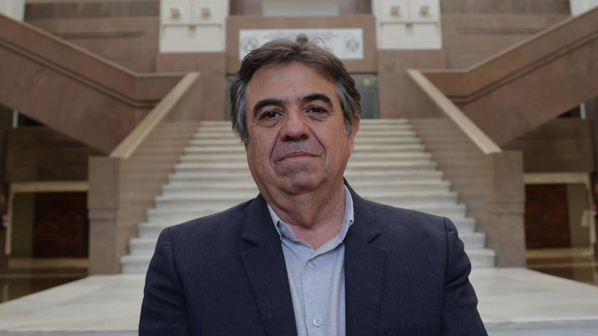 Martí Domínguez presenta su libro 'Ingrata pàtria' / 'Ingrata patria mía' en la librería Argot de Castelló.