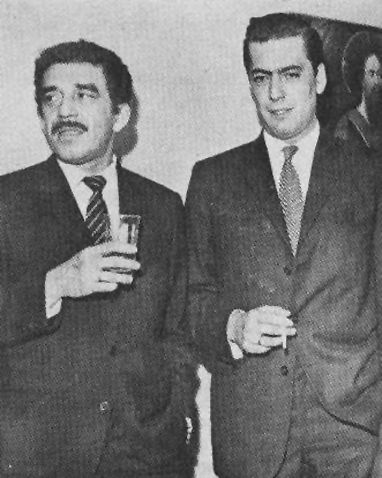 Con García Márquez, cuando aún eran amigos.