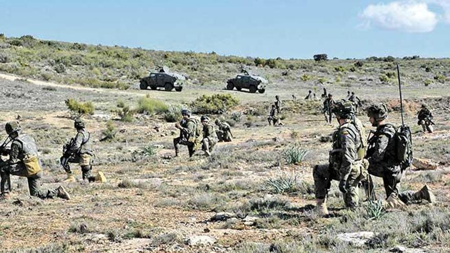 Militares mallorquines entrenan en Chinchilla