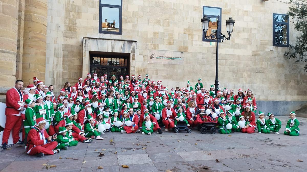 El grupo del colegio de los Dominicos, en una foto de familia antes de la prueba.