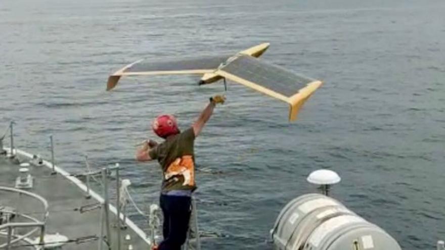 Prueba por parte de la Armada de uno de los drones de Marine. |