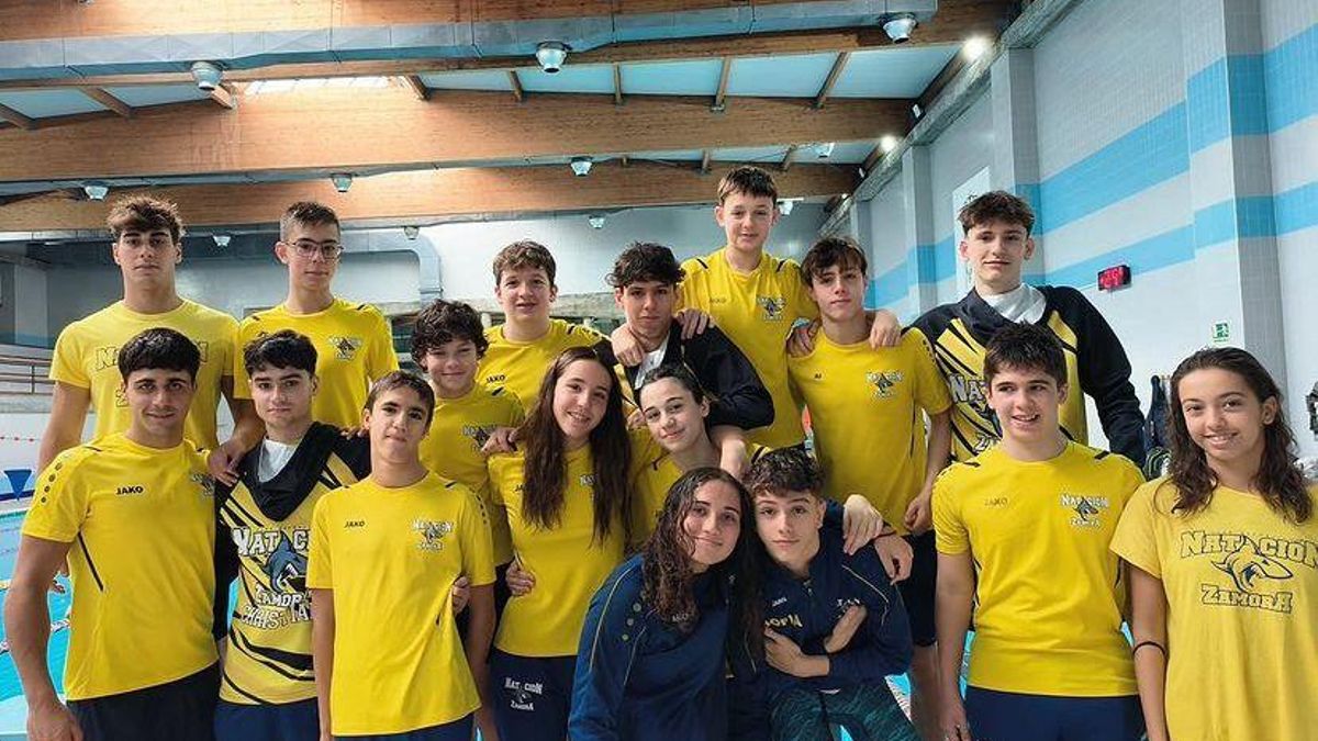 Foto de equipo del CD Natación Zamora