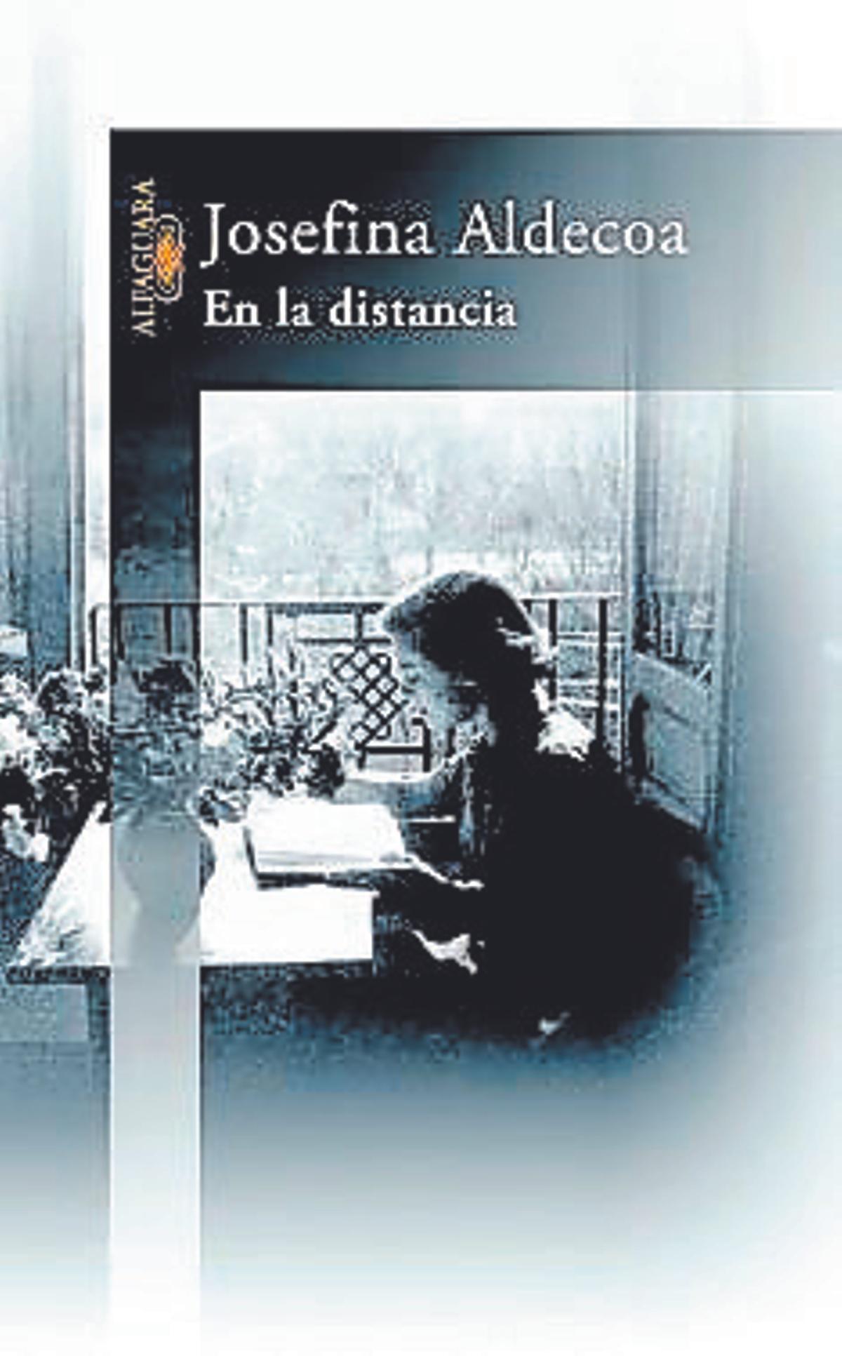 En la distancia - Josefina Aldecoa