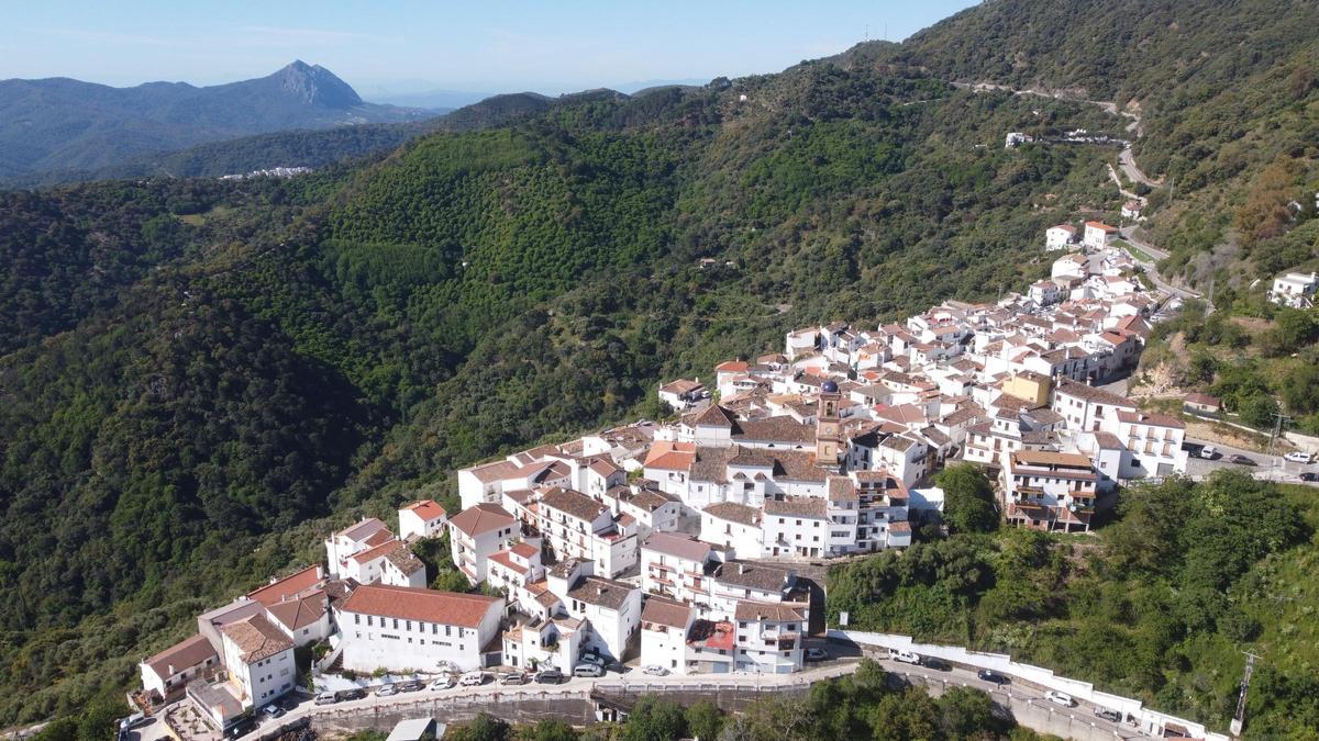 Algatocín en vista aérea