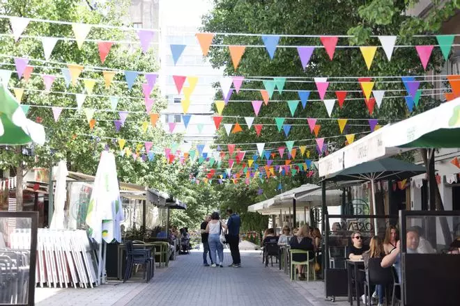 Cáceres decora sus calles para la Feria de Día