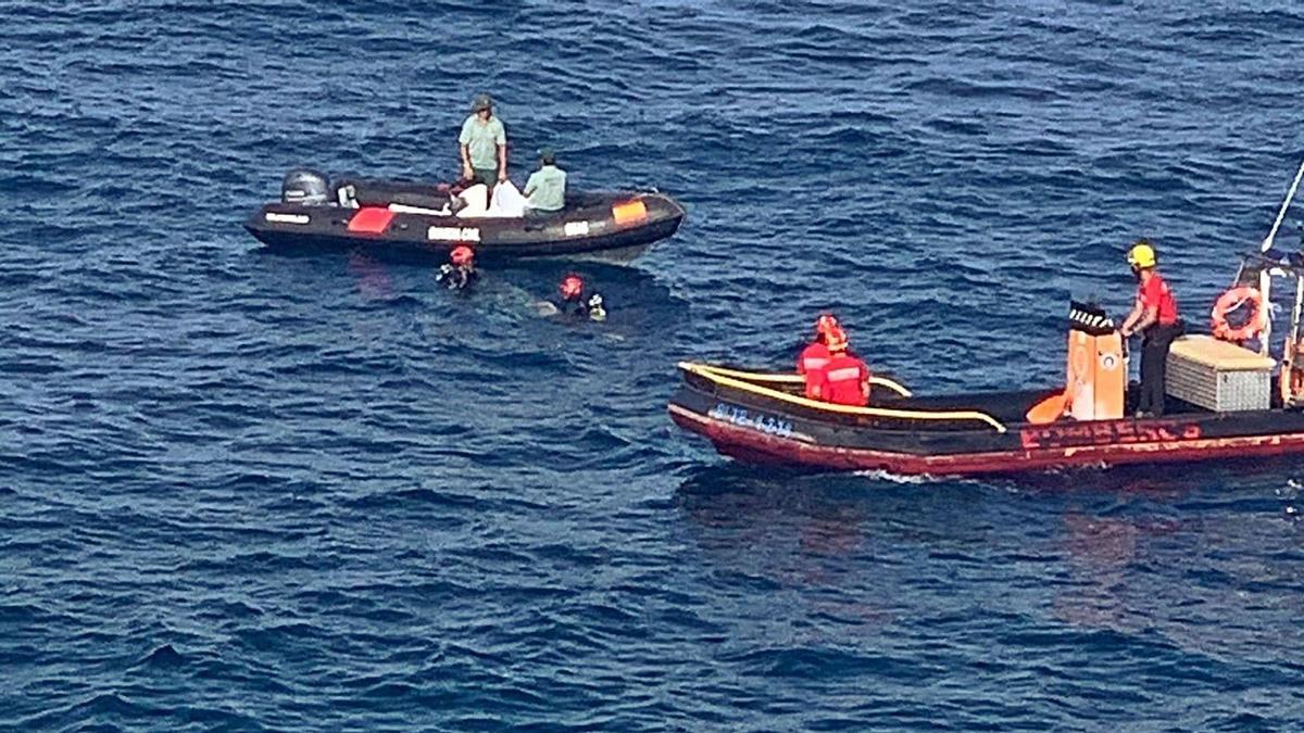 Integrantes del Grupo Especial de Actividades Subacuáticas de la Guardia Civil (GEAS) localizaron el cuerpo sin vida del italiano en la segunda batida