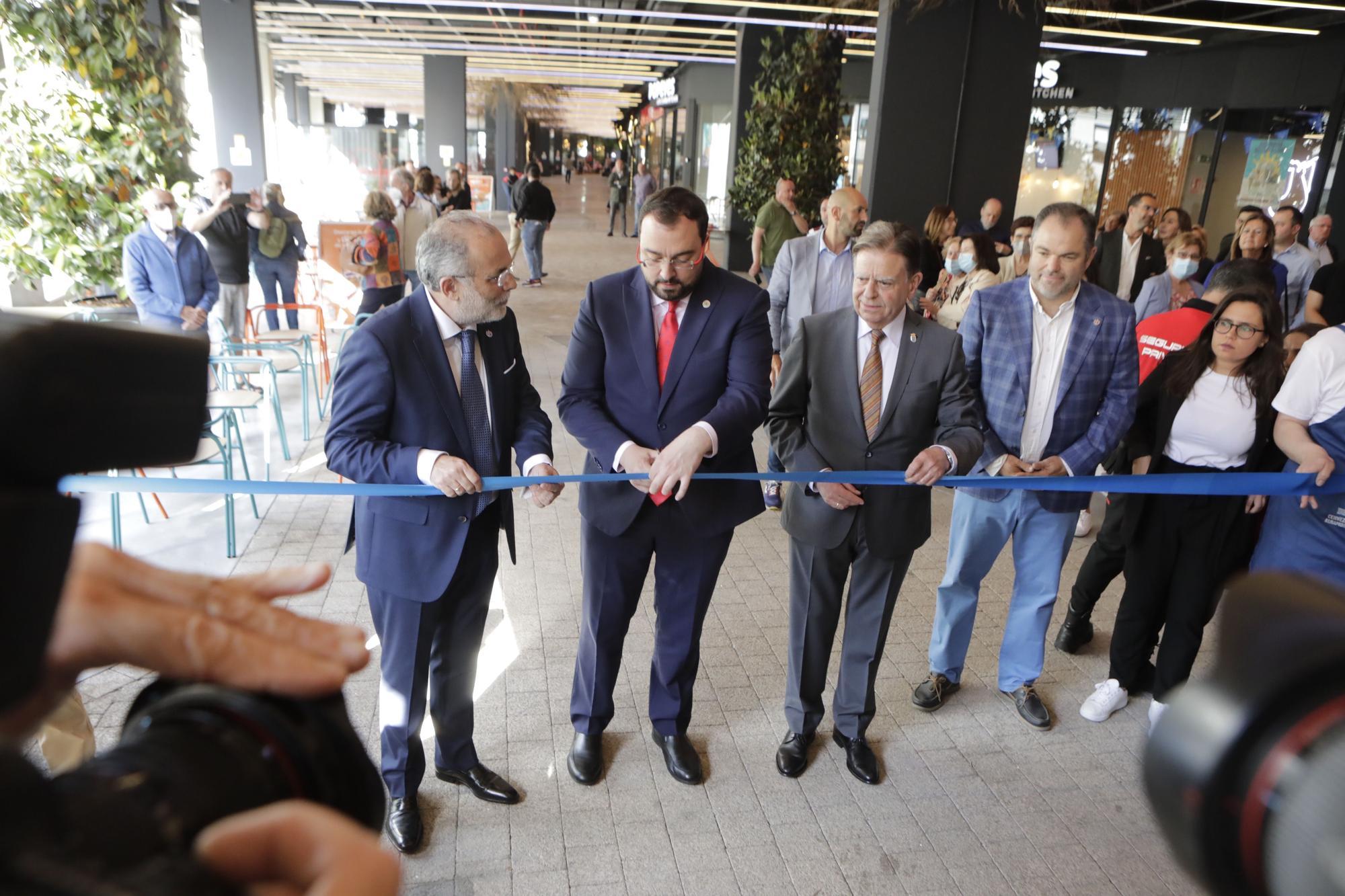 En imágenes: así fue la inauguración de los locales de hostelería en el Vasco