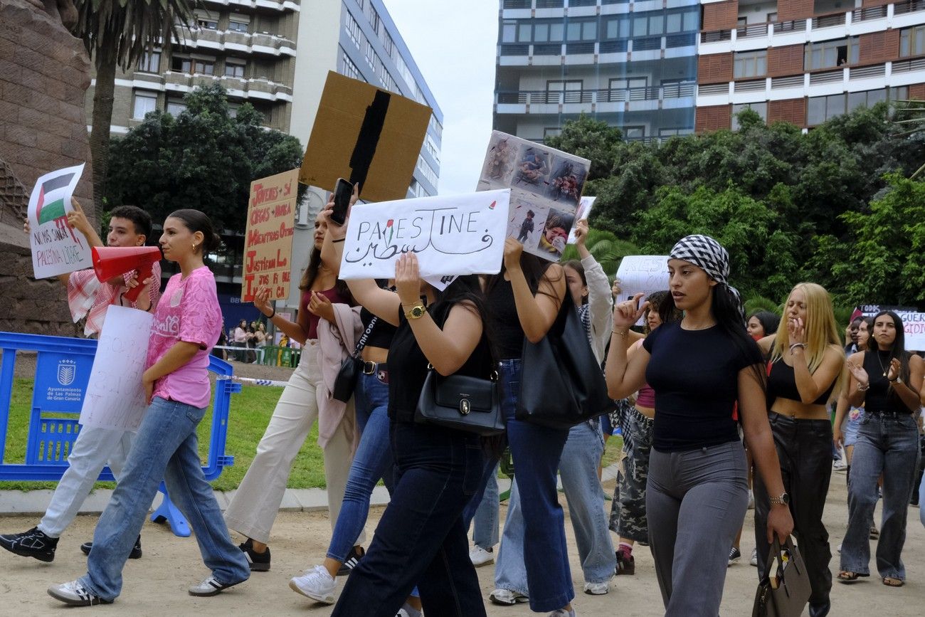 Concentración pro Palestina Plaza de España en Las Palmas de Gran Canaria