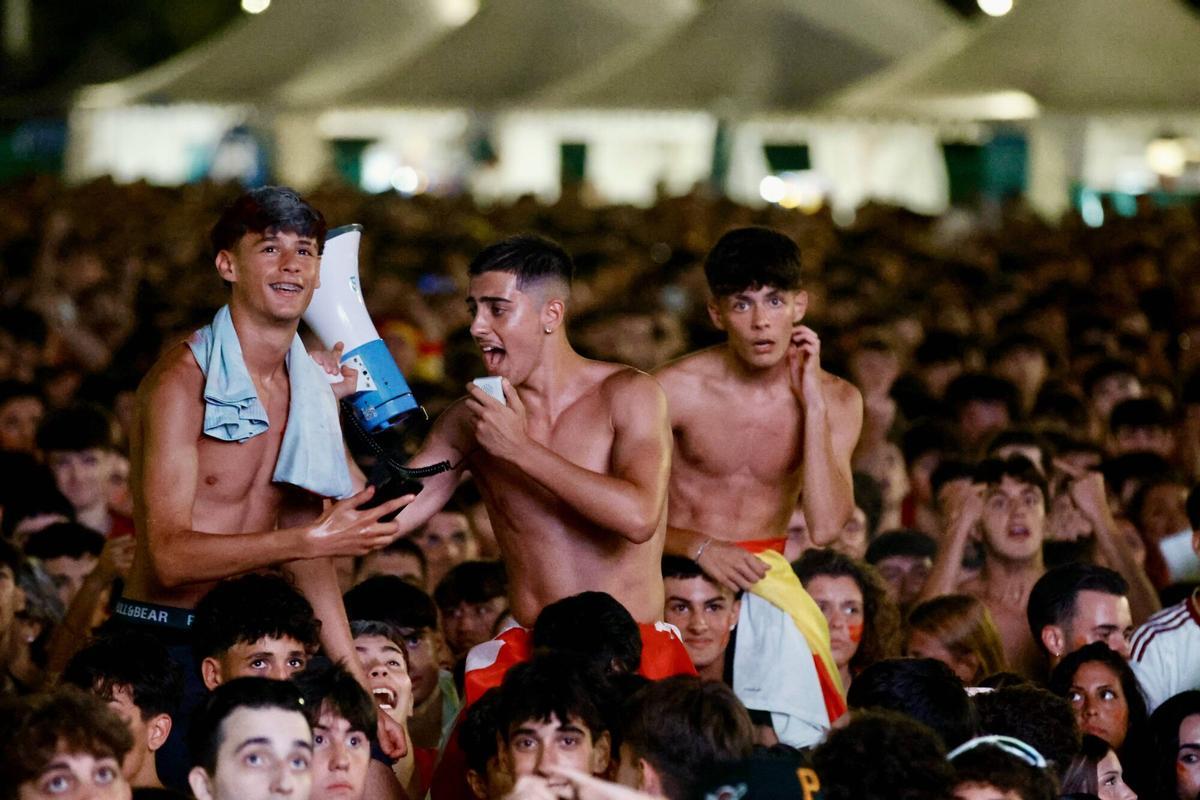 Gijón se baña con Pelayo para disfrutar la segunda estrella