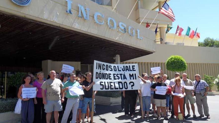 Detalle de una protesta laboral en el antiguo Incosol.