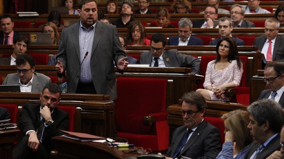 Oriol Junqueras i Artur Mas a la sessió de control del Govern del Parlament