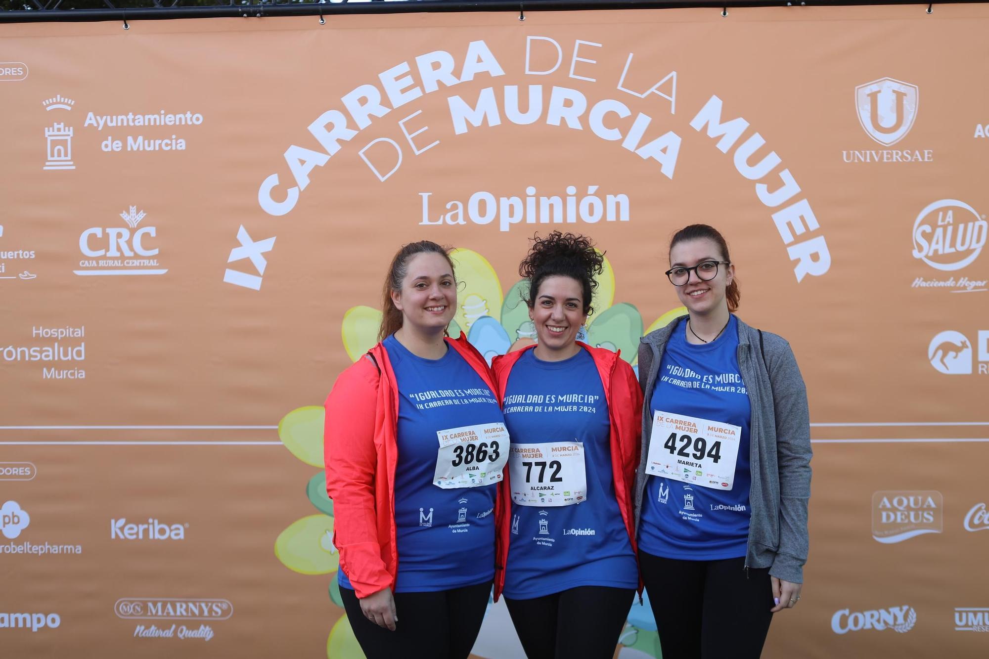 Carrera de la Mujer: así han posado las corredoras en el photocall antes de la salida