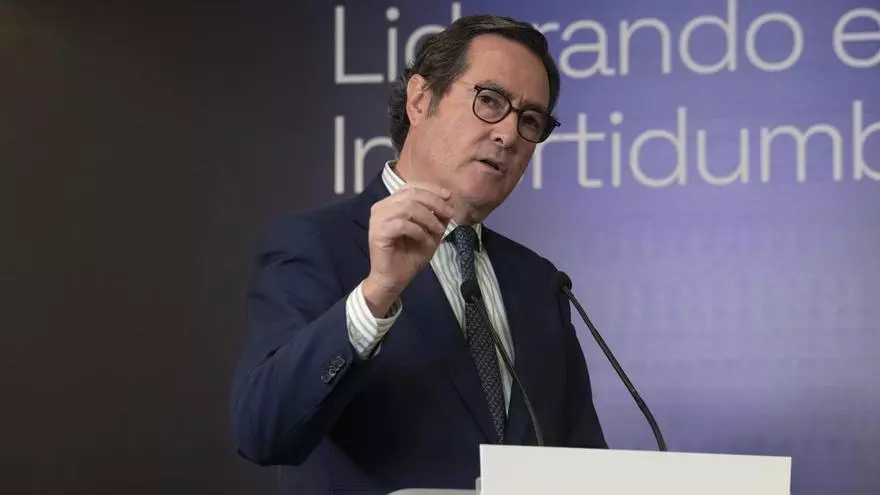 Garamendi (CEOE): "El absentismo laboral cuesta 16.000 millones a las empresas"