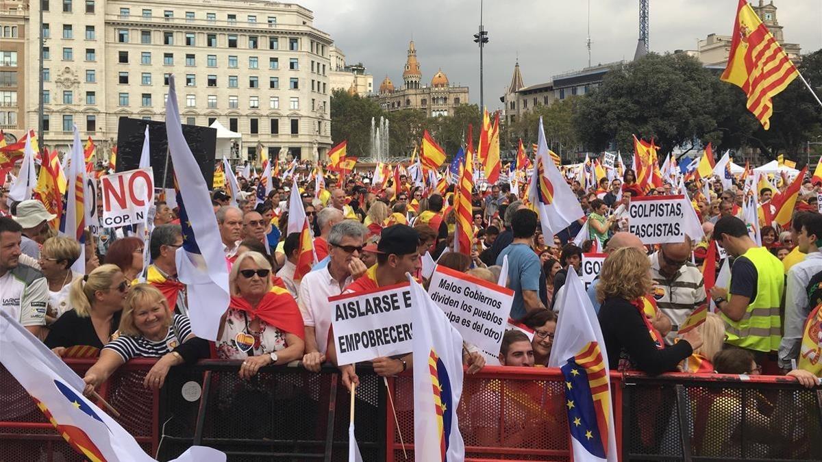 Manifestación convocada por Societat Civil Catalana.
