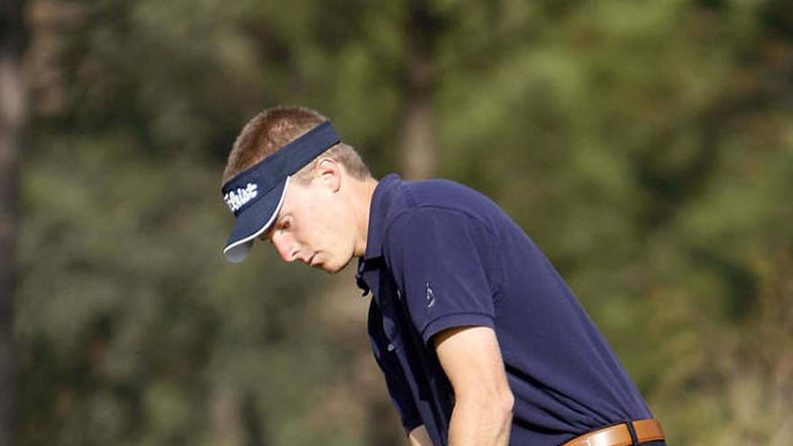 Jordi Garcia Pinto en acció ahir a les instal·lacions del PGA Catalunya.