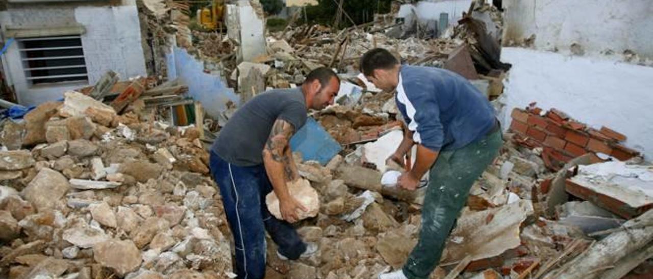 Derribos de las casas de Montoyos en 2009 que motivó el realojo de las familias.