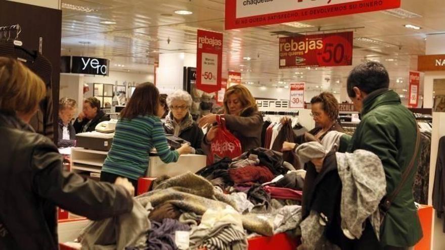 El pequeño comercio pide regularizar y clarificar las rebajas para proteger al sector y a los consumidores