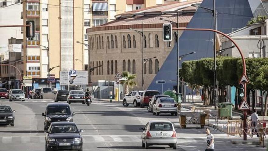 El Ayuntamiento eliminará los maceteros en la reurbanización de la avenida Constitución