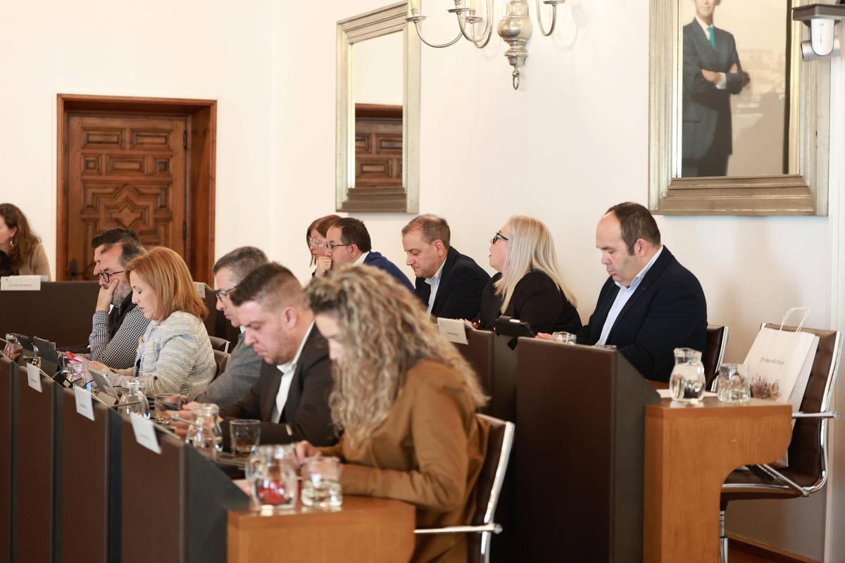 La mejora de la vida en las zonas rurales como protagonista del pleno en la Diputación de Cáceres