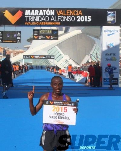 Las mejores imágenes del Maratón Valencia Trinidad Alfonso 2015