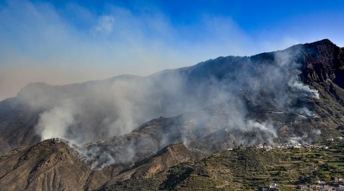 TEJEDA. Incendio en La Cumbre, vista desde el Bentayga cuenca de Tejeda.  | 11/08/2019 | Fotógrafo: José Pérez Curbelo