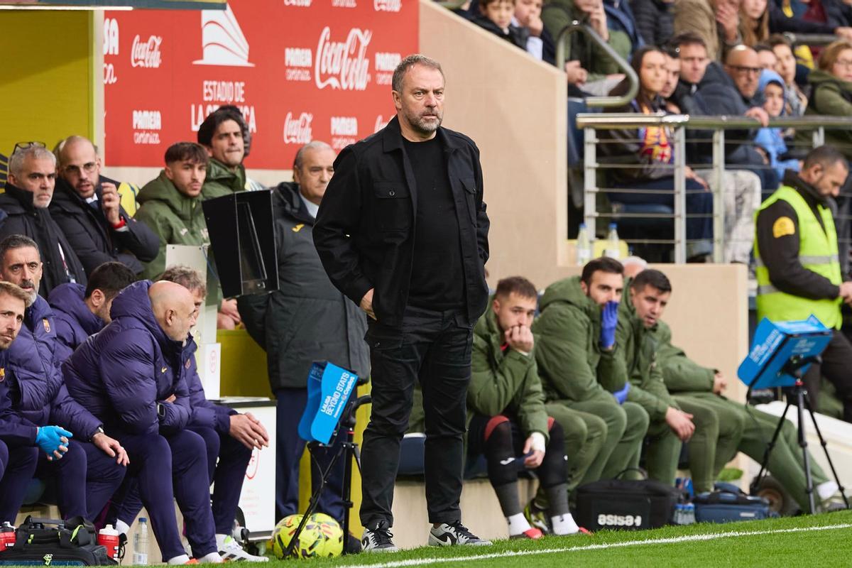 Hansi Flick, entrenador del FC Barcelona, durante el partido contra el Villarreal.