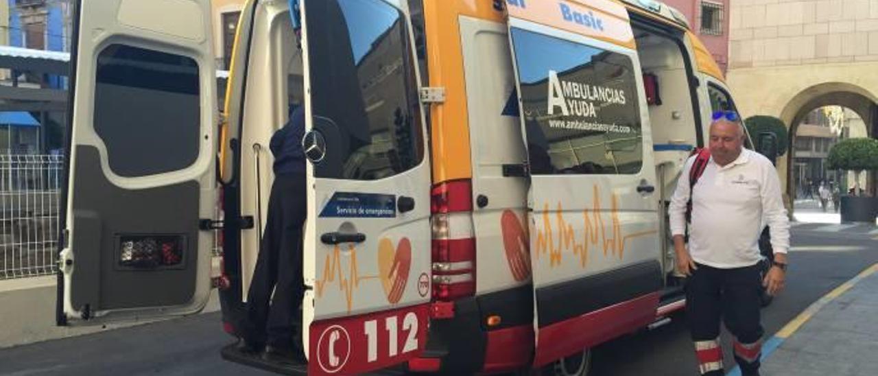 La ambulancia municipal del grupo ASV, cuando se presentó públicamente, el 30 de diciembre.