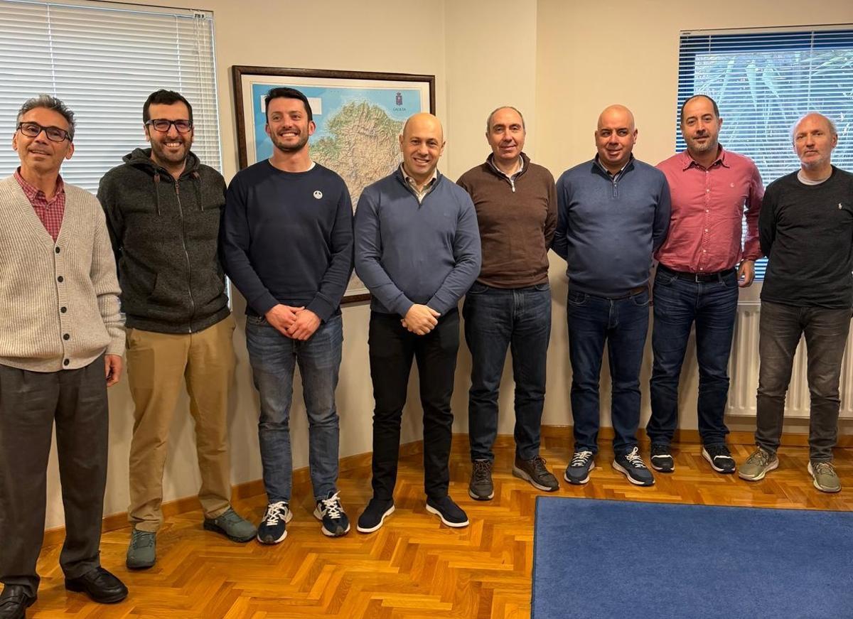 Miembros de la nueva junta directiva de Agade.