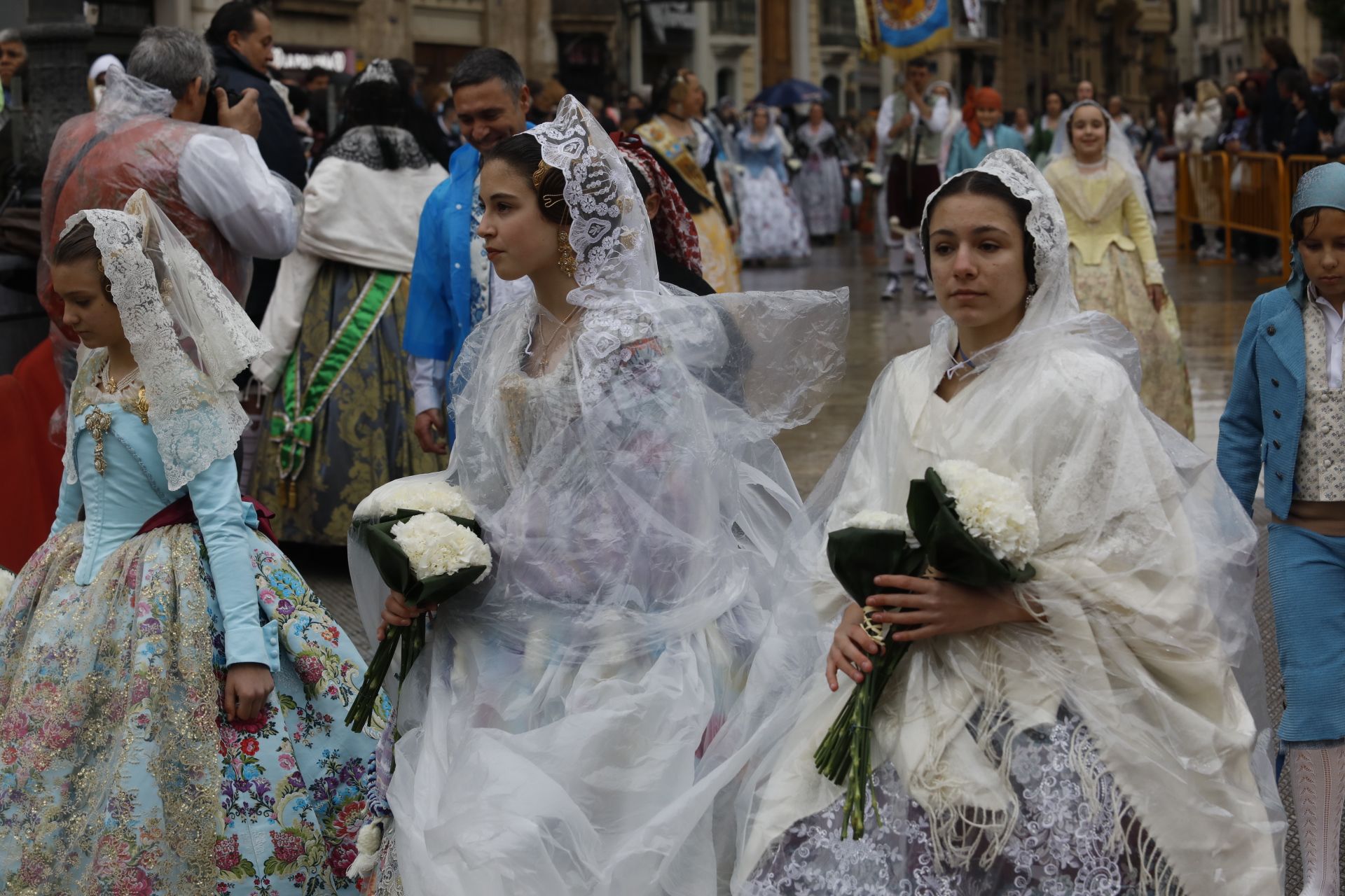 Búscate en el primer día de Ofrenda por la calle Quart (entre las 15.30 y las 17.00 horas)