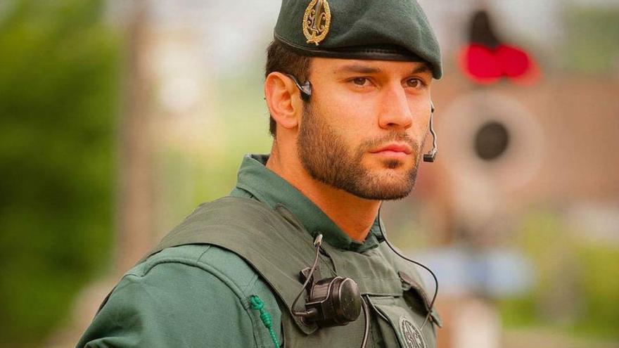 Así es Jorge Pérez, el guardia civil que arrasa en Twitter por su gran atractivo