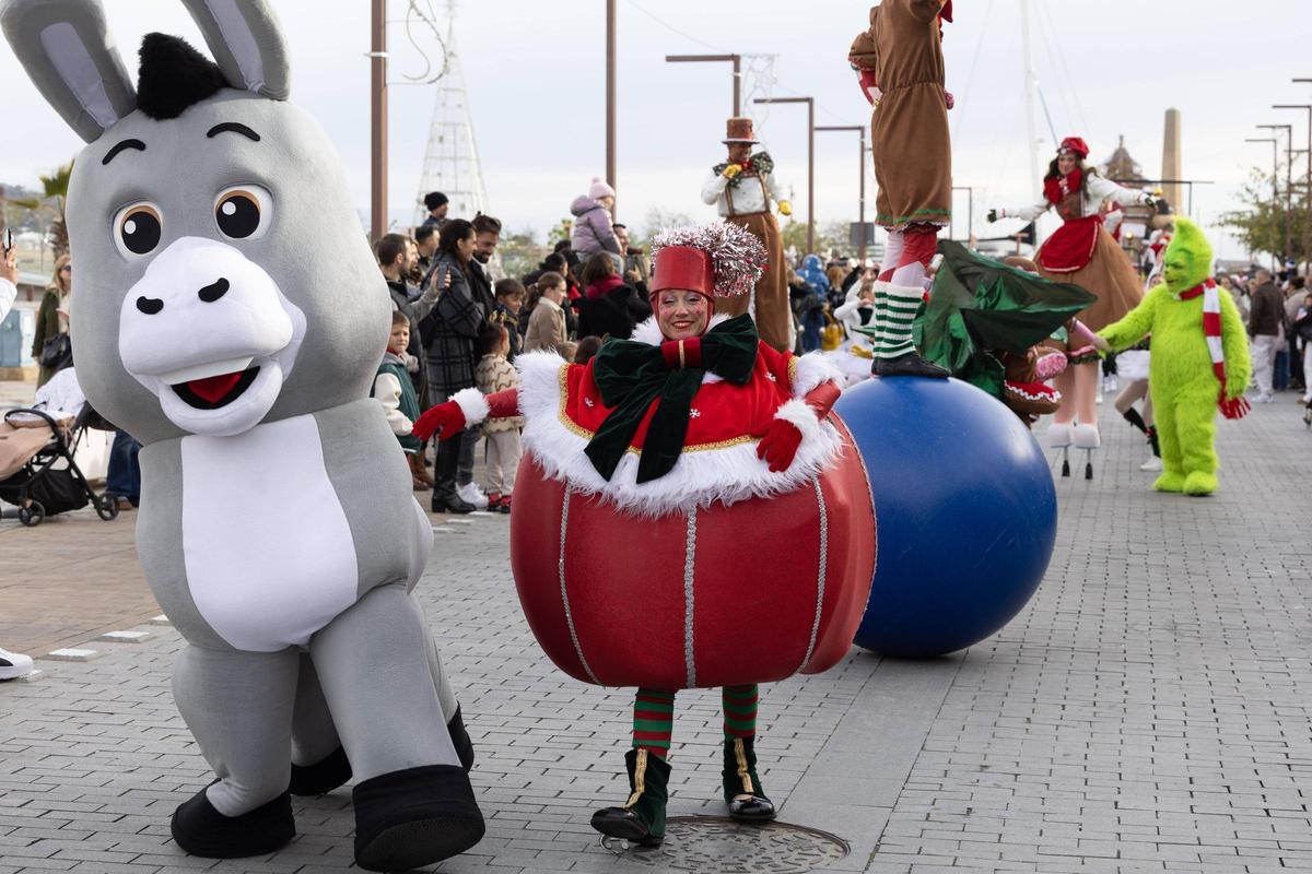 Mira aquí todas las fotos del desfile de Papá Noel en Ibiza