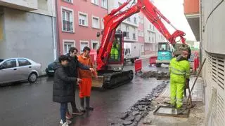 A Laracha avanza na humanización da capital local priorizando aos peóns nas rúas céntricas